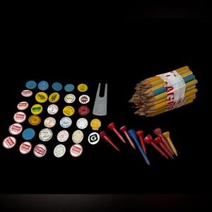 vintage Golf Accessories! 32 ball markers, lots of pencils, divot tool 9 t’s